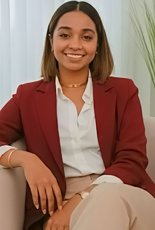 Indiara Brito Professora Professora do Ensino Superior área de Engenharia Eletrotécnica e Instalações Elétricas.